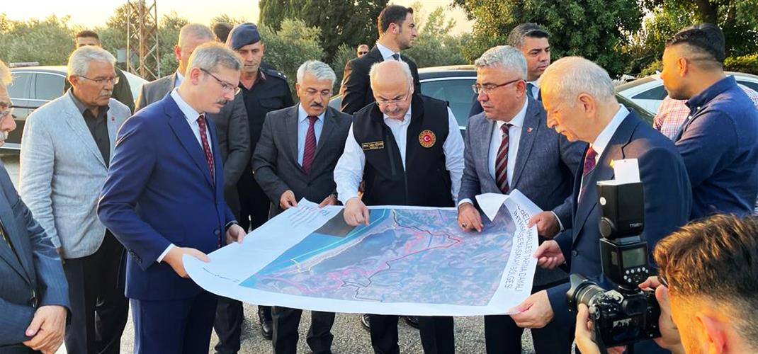 İl Müdürü Kökçüoğlu, Vali Köşger ile Karataş Organize Sanayi Bölgesinde İncelemelerde Bulundu